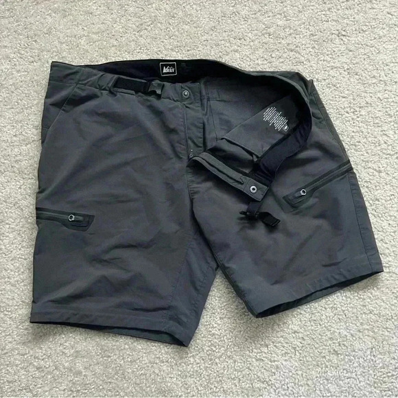 REI Gray Shorts Men’s Size XL 30 Zip Pockets Hiking Outdoor Active - Picture 3 of 12